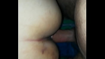 Filmando mientras está distraída