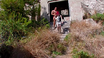 Loli punk likes it kinky so this deep double penetration outdoors is aces