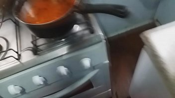 Comendo bem gostoso uwu