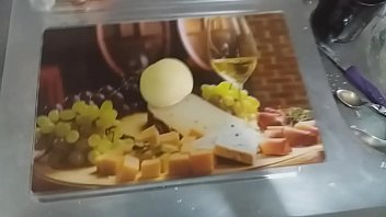 Comendo bem gostoso uwu