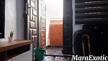 Fat ass ebony cleaning lady naked home cleaning mara exotic