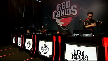 A red fode a keyd com muita