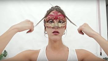 Omg cameltoe and big round ass perfection on the tightest leggings what a beauty