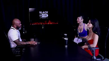 Safada faz uma dança sensual após dizer que sempre trabalhou com arte faroraf & emilly lima watch sheer red