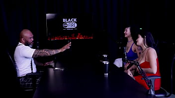 Safada faz uma dança sensual após dizer que sempre trabalhou com arte faroraf & emilly lima watch sheer red