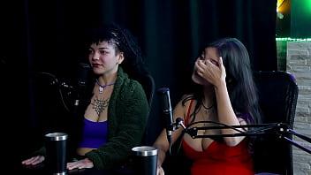 Safada faz uma dança sensual após dizer que sempre trabalhou com arte faroraf & emilly lima watch sheer red