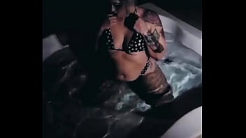 Gordita putita manoseándose