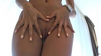 Pretty babe fingering her beautiful pussy and dancing