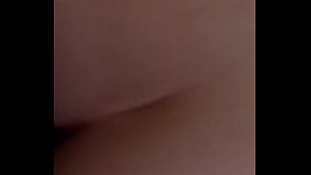 Manman pounds pussy until she cums