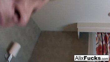 Alix lynx fucks cherie deville