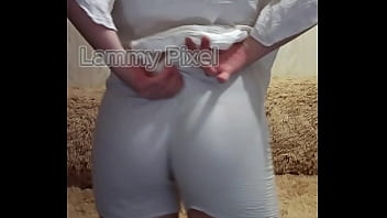 Horny brunette lammy pixel stripteases and shows off her gorgeous ass