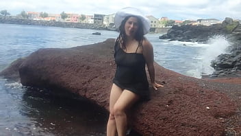 Curvy lady dresses up in sexy clothes masturbates on the beach and photoshoot