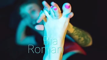 Talking dirty and sucking my toes