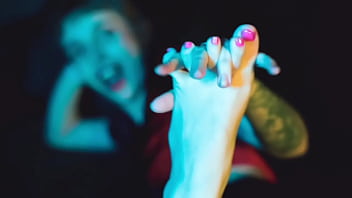 Talking dirty and sucking my toes