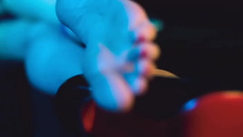 Talking dirty and sucking my toes