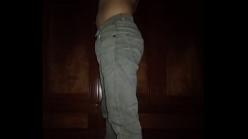 Tự Xé Sịp Khoe Mông thumbnail