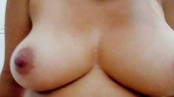 Close up carla machado no pov – a vaqueira brasileira com seios naturais de encantar