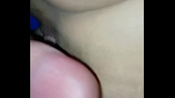 Que rico lo chupa esta zorra y me pone su gran culo de ladito