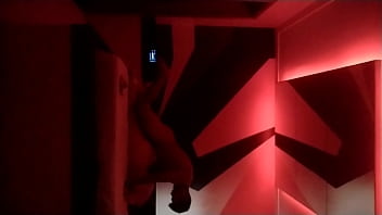 Loira pegando dotado