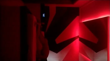 Loira pegando dotado