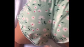 Velho e sem vergonha padrasto dando em cima da ana alice sex toy