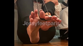 Tease si tu veux t’abonner et avoir accès à toute mes vidéos gratuites