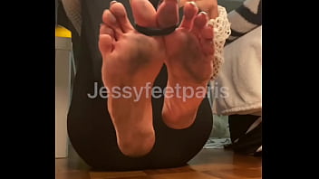 Tease si tu veux t’abonner et avoir accès à toute mes vidéos gratuites