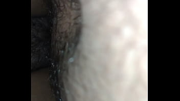 Mostrando o bucetão querendo mais uma vadia para participar da putaria