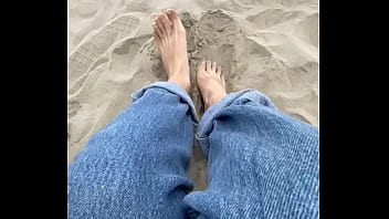 Chilean’s feet on the sand