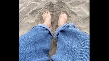 Chilean’s feet on the sand