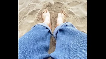 Chilean’s feet on the sand