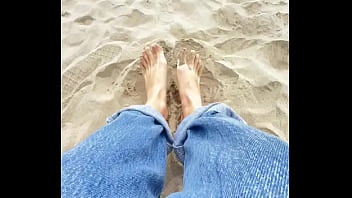 Chilean’s feet on the sand