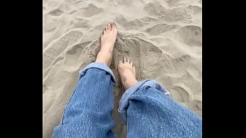Chilean’s feet on the sand