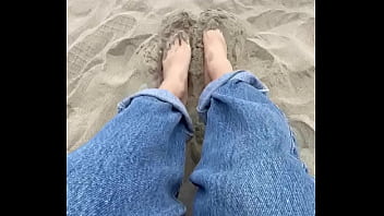 Chilean’s feet on the sand