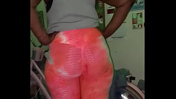 Big booty gape granny built like a stallion