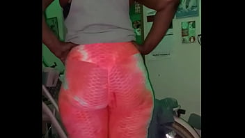 Big booty gape granny built like a stallion