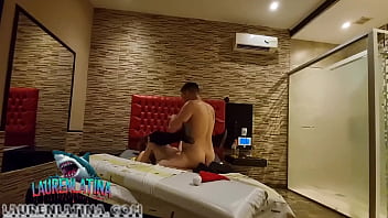 Madura uruguaya cabalga la polla de su hijastro