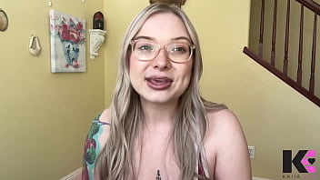 Stuck up femdom cheating wife confesses she loves pussy & girlcock