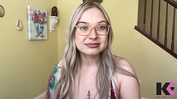 Stuck up femdom cheating wife confesses she loves pussy & girlcock