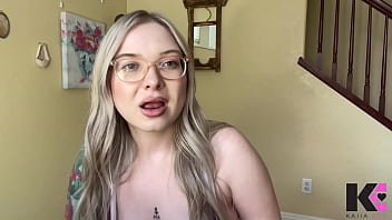 Stuck up femdom cheating wife confesses she loves pussy & girlcock