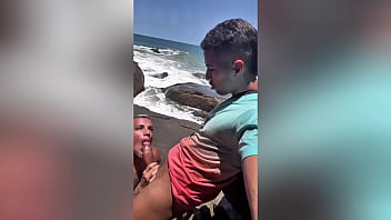 Dotadao meteu mais forte e sem camisinha no cuzinho do twink branquinho gifted put harder and without a condom in the ass of the white twink