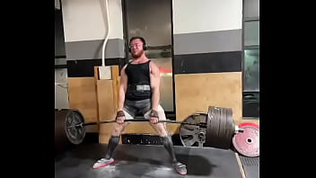 Menacing vegan cunt strokes black 800lb rod