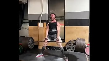 Menacing vegan cunt strokes black 800lb rod