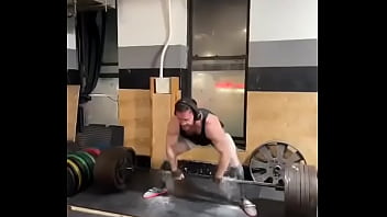 Menacing vegan cunt strokes black 800lb rod