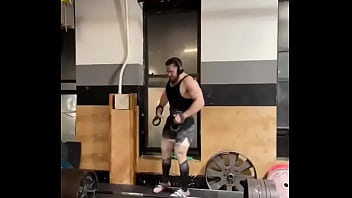 Menacing vegan cunt strokes black 800lb rod