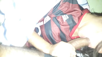 Menina chupando enorme