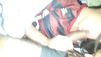 Menina chupando enorme