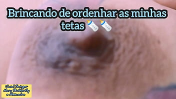 Dei pra tanta gente mamar as minhas tetas amo dar de mamar pra uma puta casada mais vadia que eu Dei pra tanta gente mamar as minhas tetas amo dar de mamar pra uma puta casada mais vadia que eu