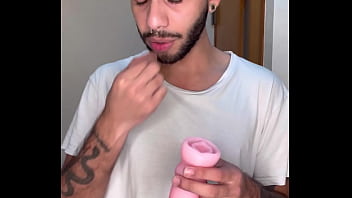 Qu’est ce qu’un « tenga » jouet je test pour mes fans ce produit