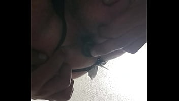 Shonxxx77 jugando con su culito